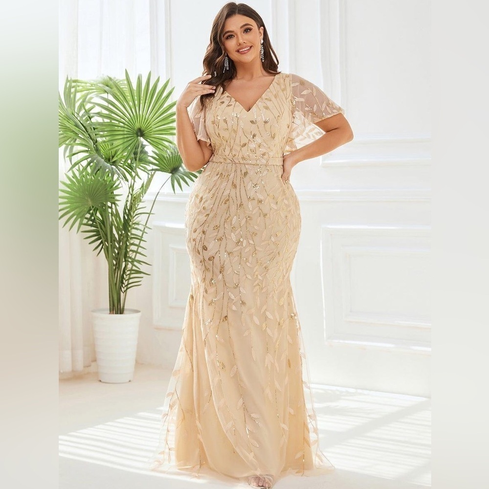 🆕 Fashion Plus Size V Neck Mermaid Sequin & Tulle Evening Dress